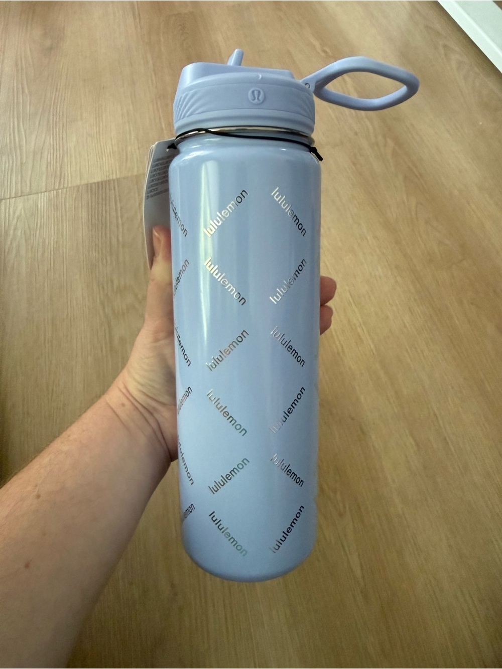Lululemon Back to Life Sports Bottle 24oz serene blue